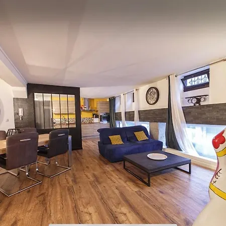 Διαμέρισμα Logement Hyper-centre Idealement Situe Home-voltaire Ανζέρ