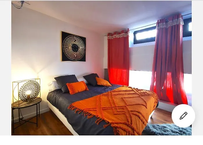 Logement Hyper-centre Idealement Situe Home-voltaire أنجير